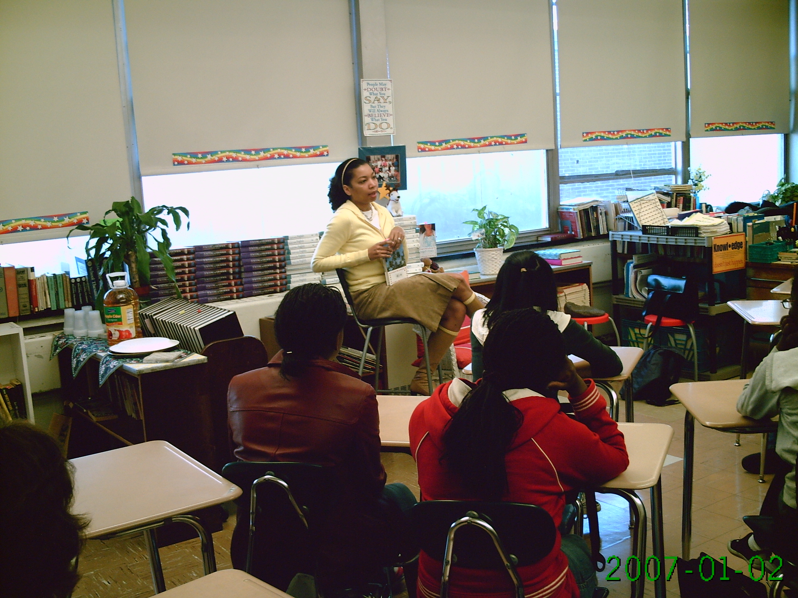 Tracey discussing her writing process with students.