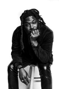 jason reynolds author photo